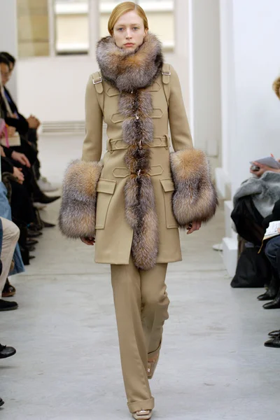 Look 1